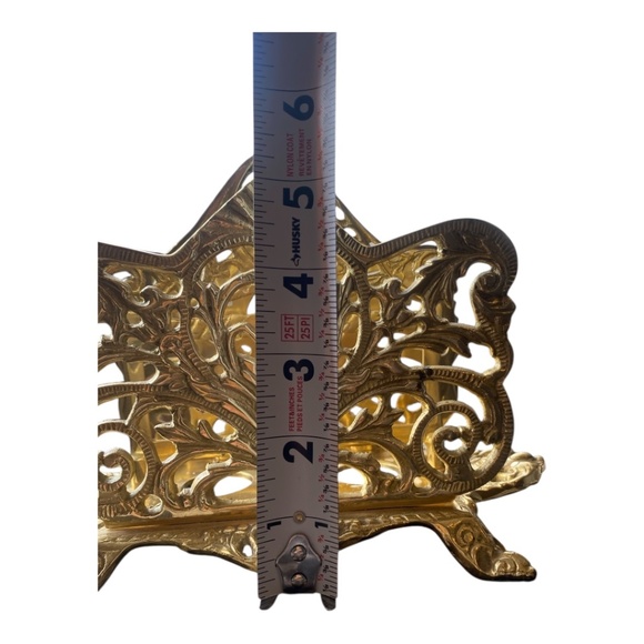 Vintage Brass footed ornate napkin/letter holder, desk organizer - Picture 14 of 16